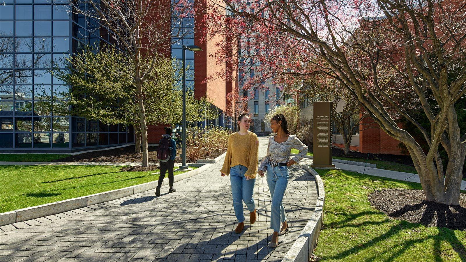 Students on Drexel University&#39;s campus